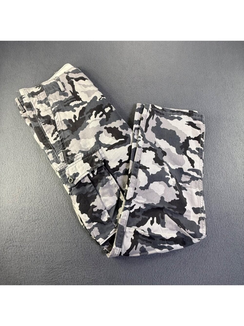 Levi’s Cargo Snow Camouflage Pants Mens  33x32 Tagged White Tab Relaxed